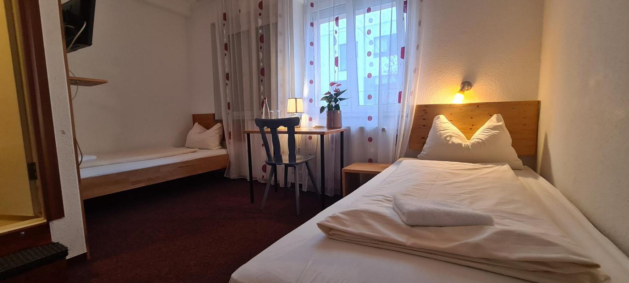 Hotel Lamm Stuttgart Cameră foto